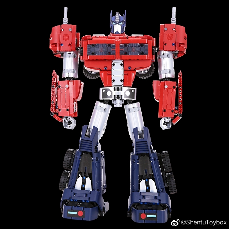 Xiaomi x Transformers Cyberverse Optimus Prime Blocks